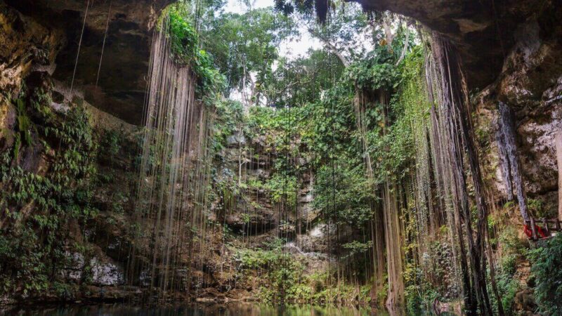 Cenote Ik Kil