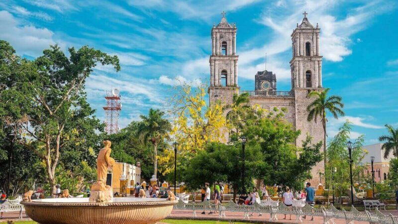 Straße in Valladolid, Yucatán, Mexiko