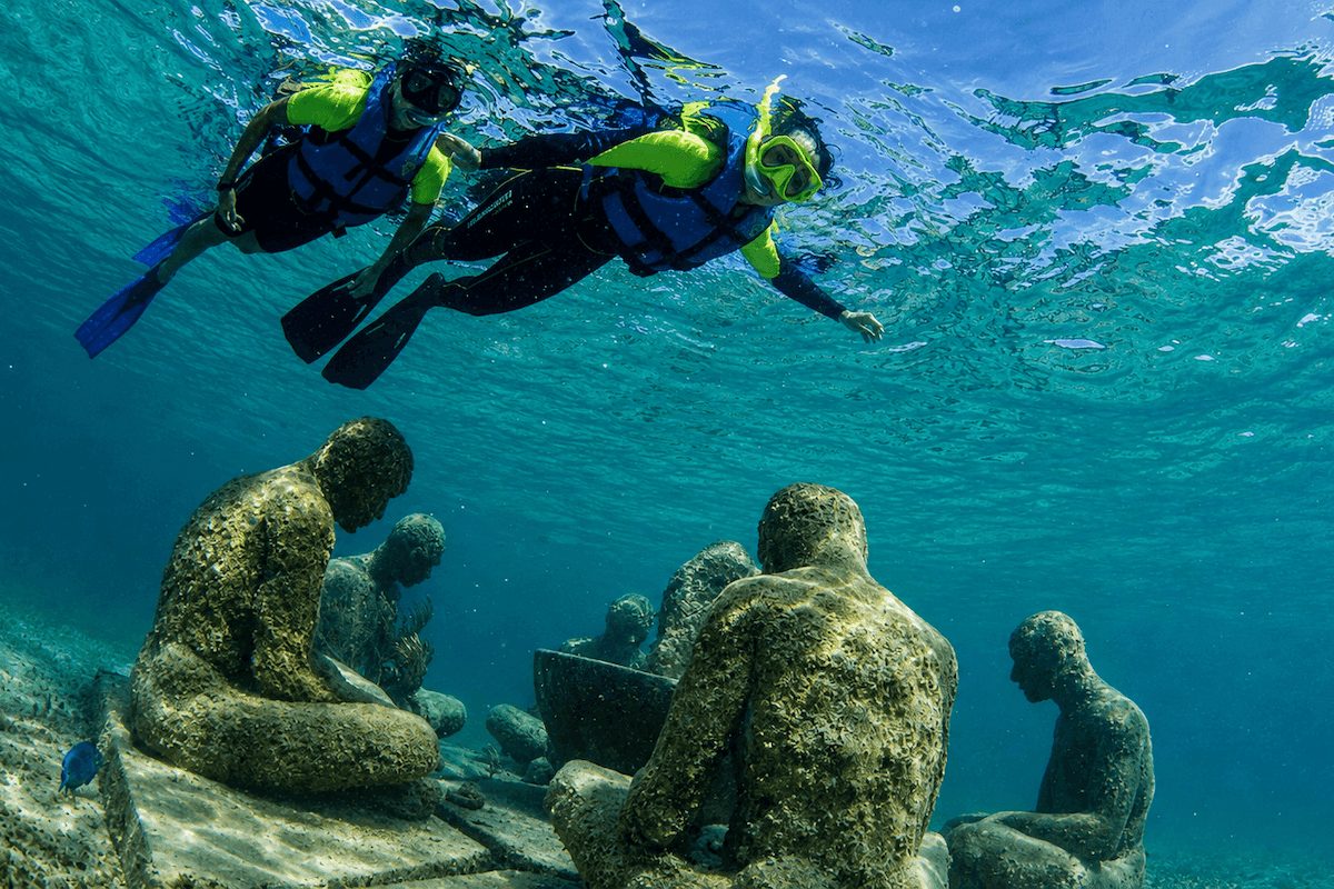 Plongée libre dans le parc national au large d'Isla Mujeres